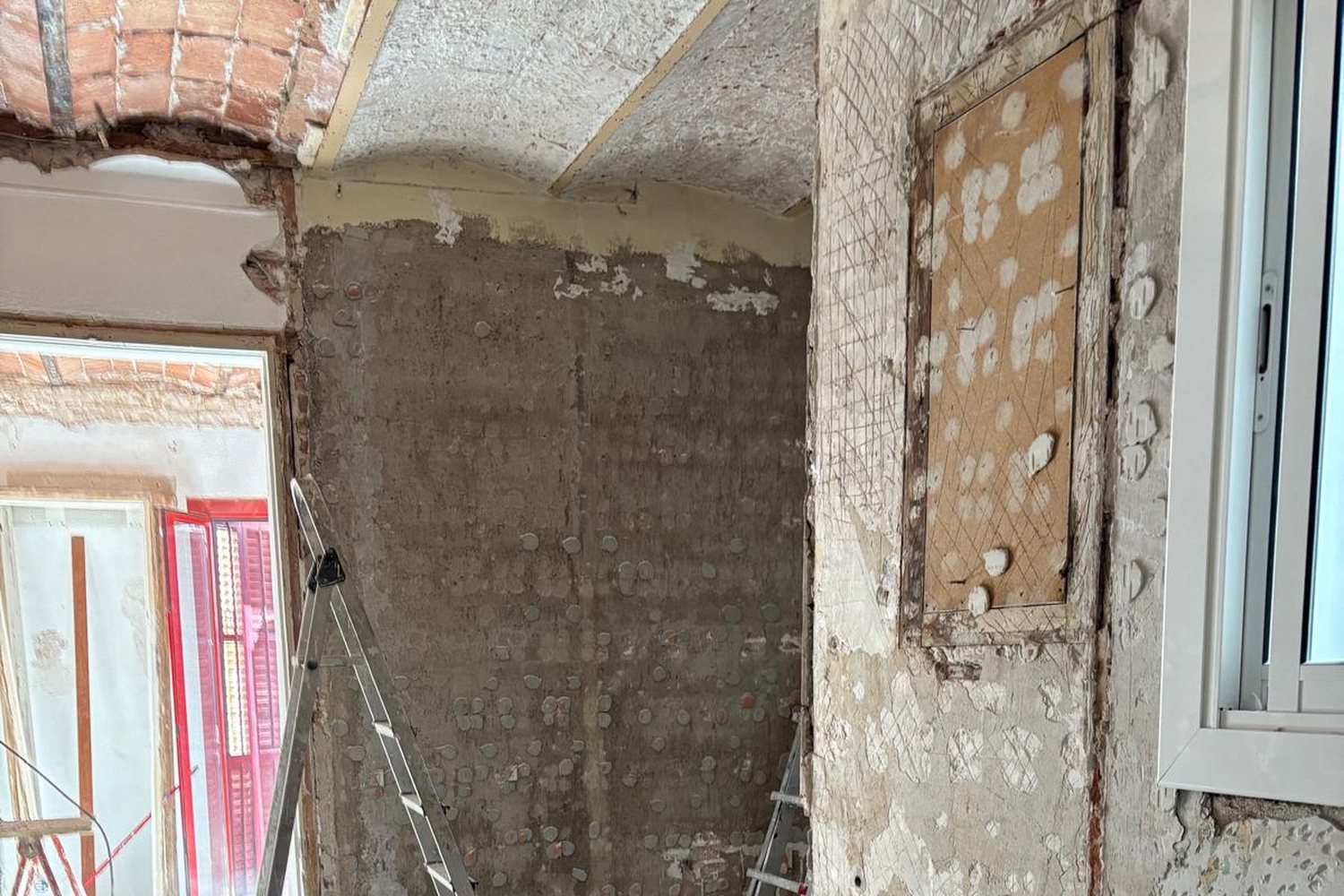 Piso con techo de bóveda catalana — antes de la obra
